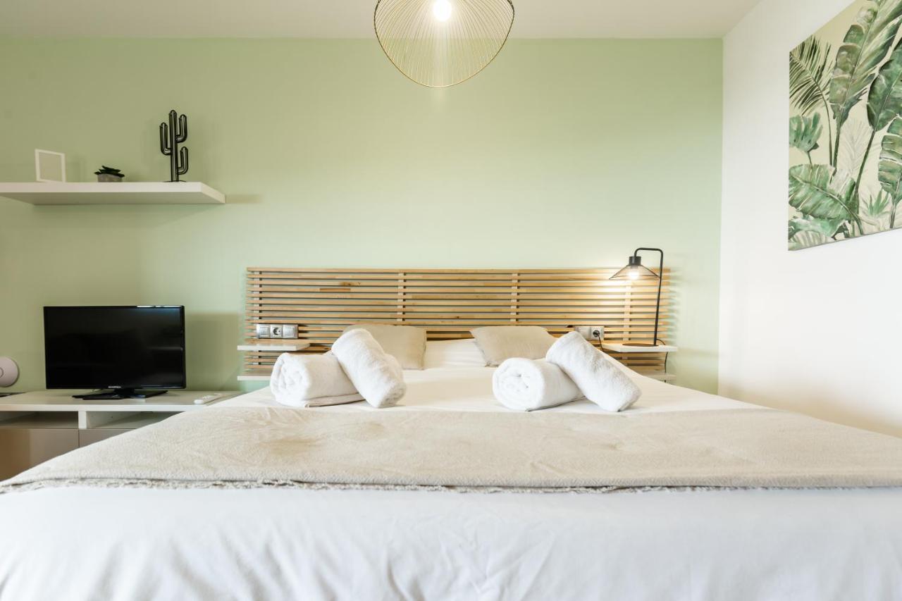 Teatro Suites Malaga City Flat Eksteriør bilde