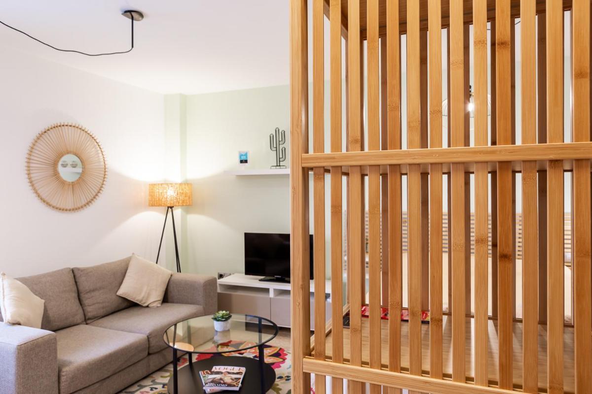 Teatro Suites Malaga City Flat Eksteriør bilde