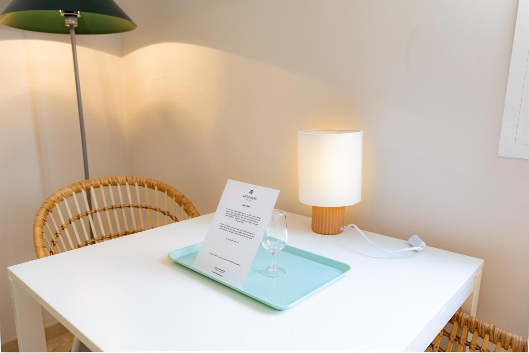 Teatro Suites Malaga City Flat Eksteriør bilde